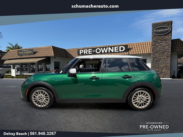 used 2025 MINI HARDTOP 4 DOOR car, priced at $27,394