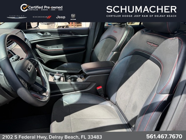 used 2022 Jeep Grand Cherokee car, priced at $31,398