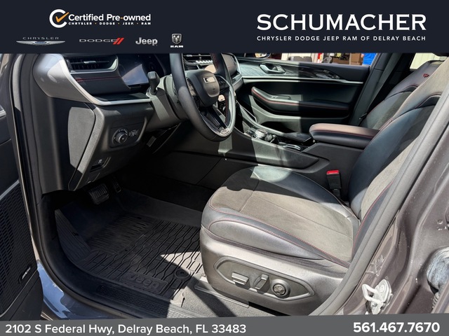 used 2022 Jeep Grand Cherokee car, priced at $31,398