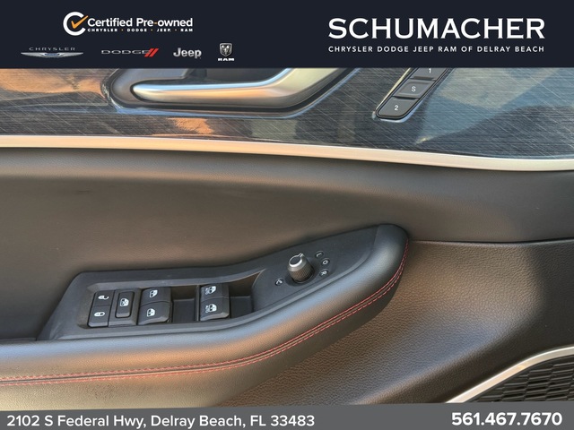 used 2022 Jeep Grand Cherokee car, priced at $31,398