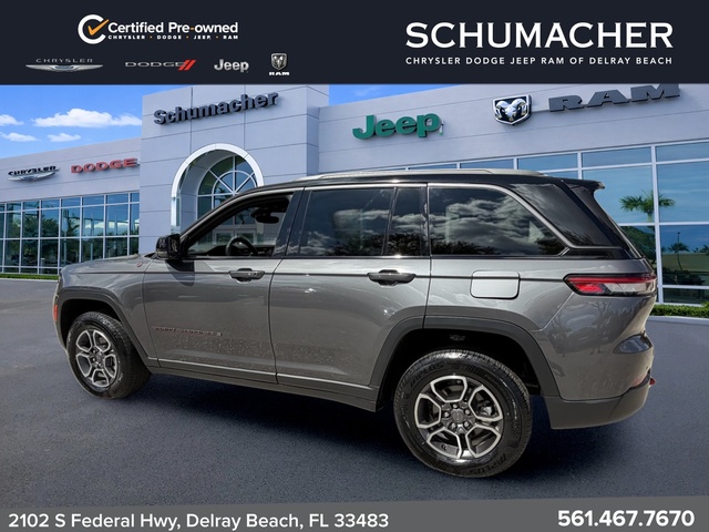 used 2022 Jeep Grand Cherokee car, priced at $31,398