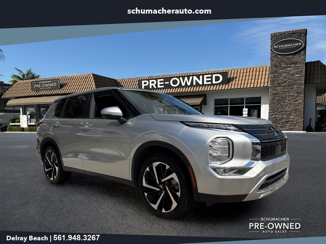used 2024 Mitsubishi Outlander car, priced at $23,298