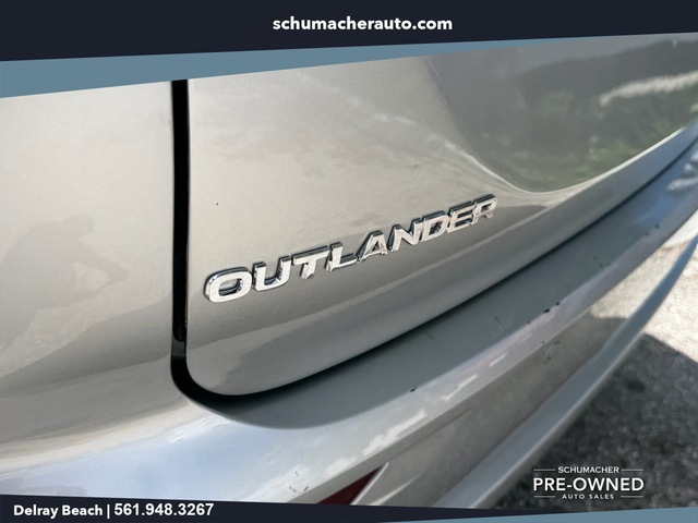 used 2024 Mitsubishi Outlander car, priced at $23,298