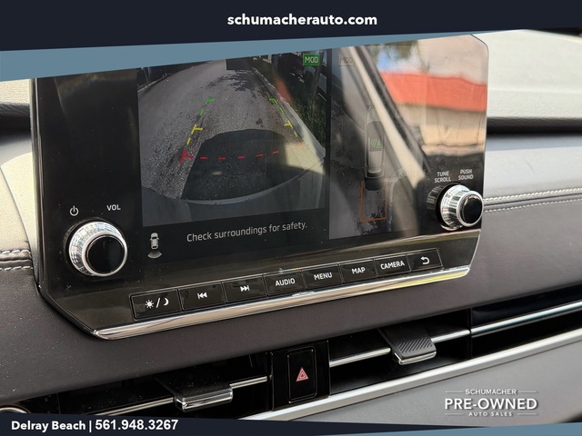 used 2024 Mitsubishi Outlander car, priced at $23,298