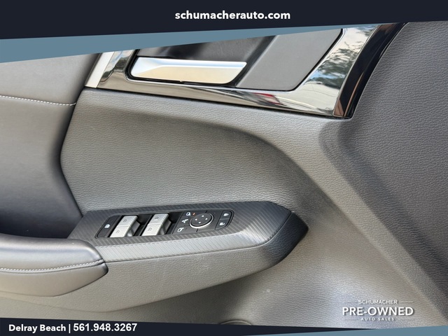 used 2024 Mitsubishi Outlander car, priced at $23,298