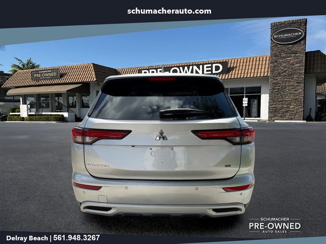 used 2024 Mitsubishi Outlander car, priced at $23,298