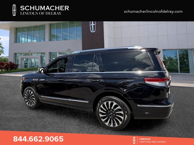 used 2024 Lincoln Navigator car, priced at $79,998