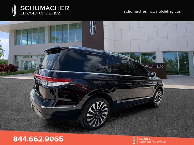 used 2024 Lincoln Navigator car, priced at $79,998