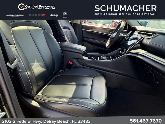used 2024 Jeep Grand Cherokee car, priced at $36,698