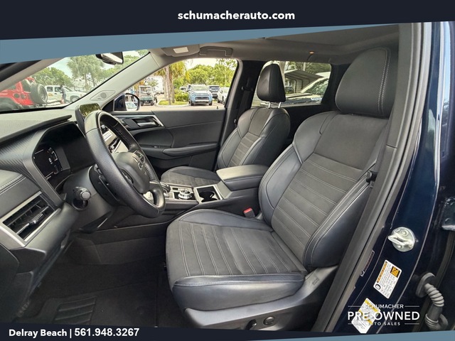 used 2024 Mitsubishi Outlander car, priced at $23,777