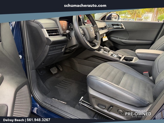used 2024 Mitsubishi Outlander car, priced at $23,777