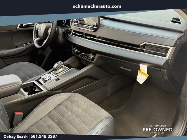 used 2024 Mitsubishi Outlander car, priced at $23,777