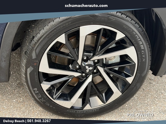 used 2024 Mitsubishi Outlander car, priced at $23,777