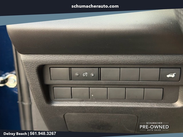 used 2024 Mitsubishi Outlander car, priced at $23,777