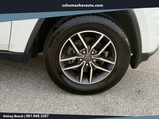 used 2020 Jeep Grand Cherokee car, priced at $21,998
