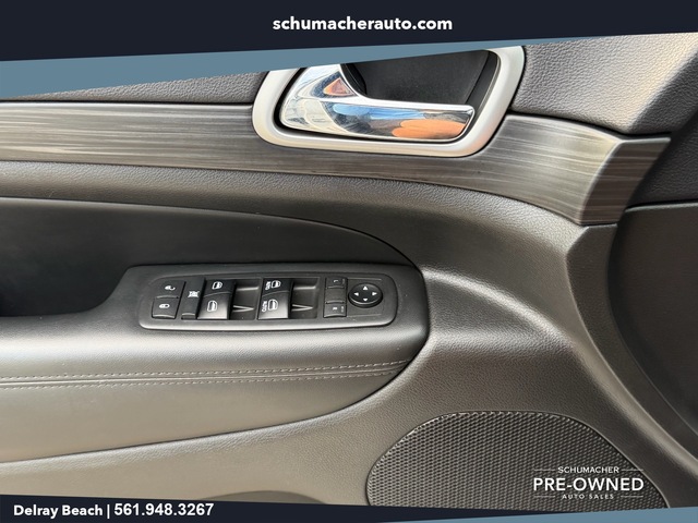 used 2019 Jeep Grand Cherokee car, priced at $15,777