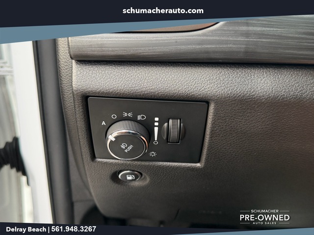 used 2019 Jeep Grand Cherokee car, priced at $15,777