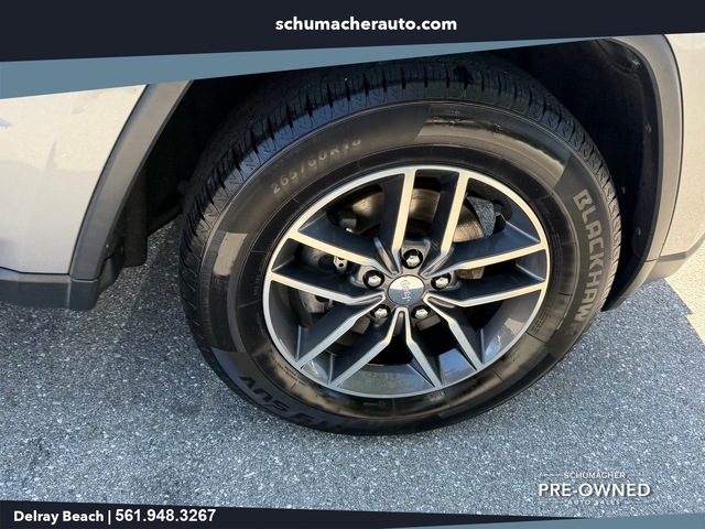 used 2018 Jeep Grand Cherokee car, priced at $13,998