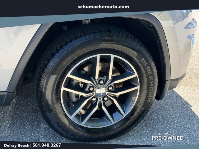 used 2018 Jeep Grand Cherokee car, priced at $13,998