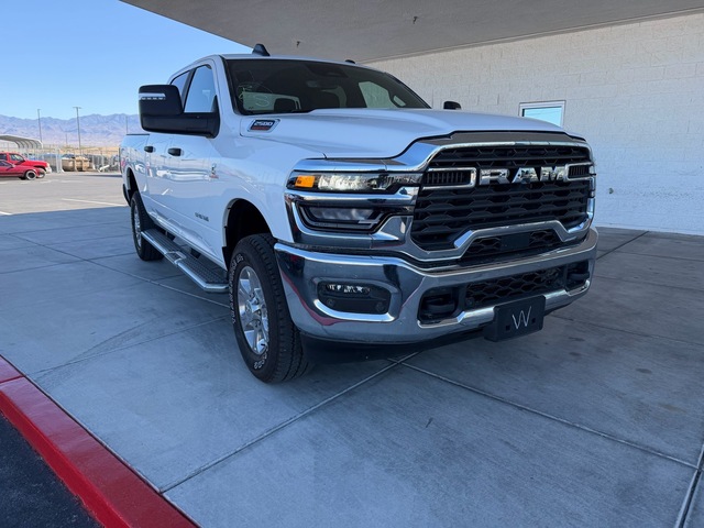 Bright White Clearcoat 2025 RAM 2500 Big Horn Crew Cab 4WD Pickup Truck Four-Wheel Drive Automatic