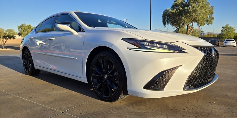 2022 Lexus ES