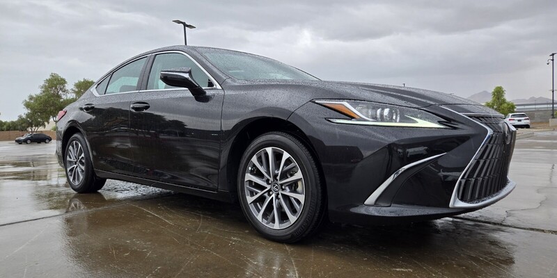 2025 Lexus ES
