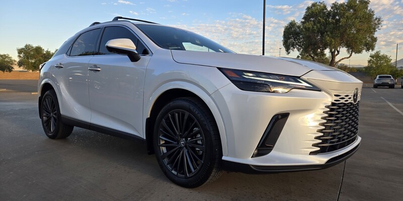 2025 Lexus RX Hybrid