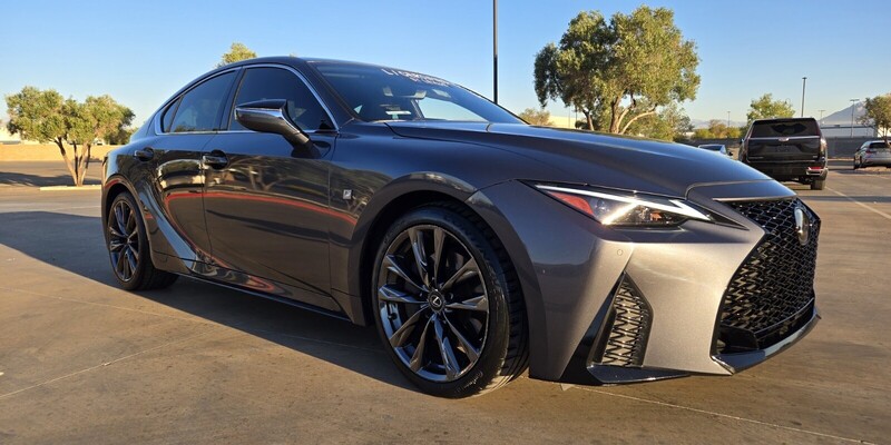 2023 Lexus IS