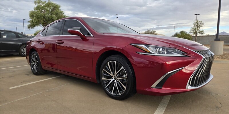 2024 Lexus ES