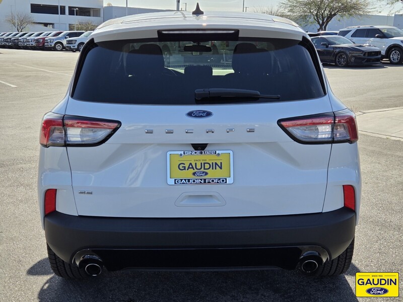 Used 2022 Ford Escape SE 4D Sport Utility