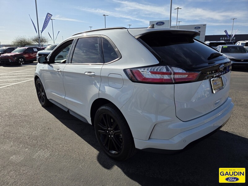 Used 2023 Ford Edge ST Line 4D Sport Utility