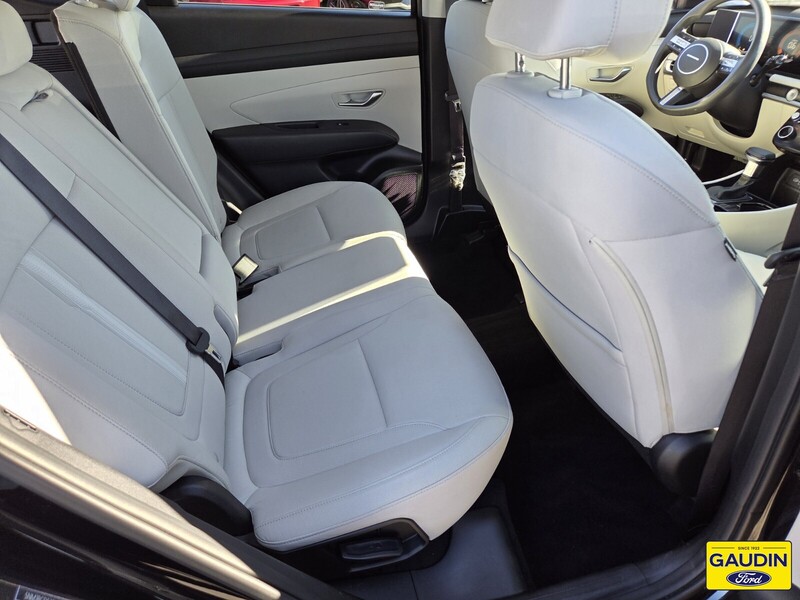 Used 2025 Hyundai Tucson SEL 4D Sport Utility