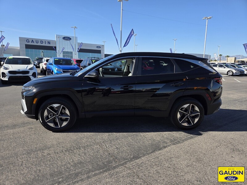 Used 2025 Hyundai Tucson SEL 4D Sport Utility