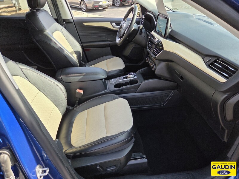 Used 2022 Ford Escape Titanium 4D Sport Utility