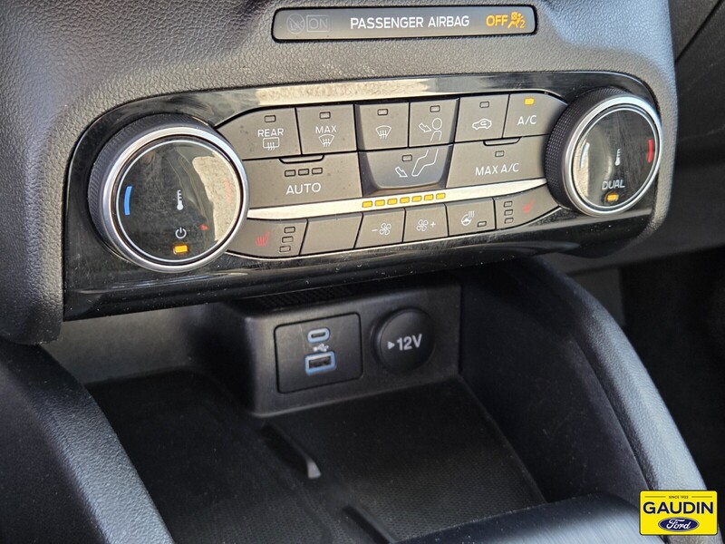 Used 2022 Ford Escape Titanium 4D Sport Utility