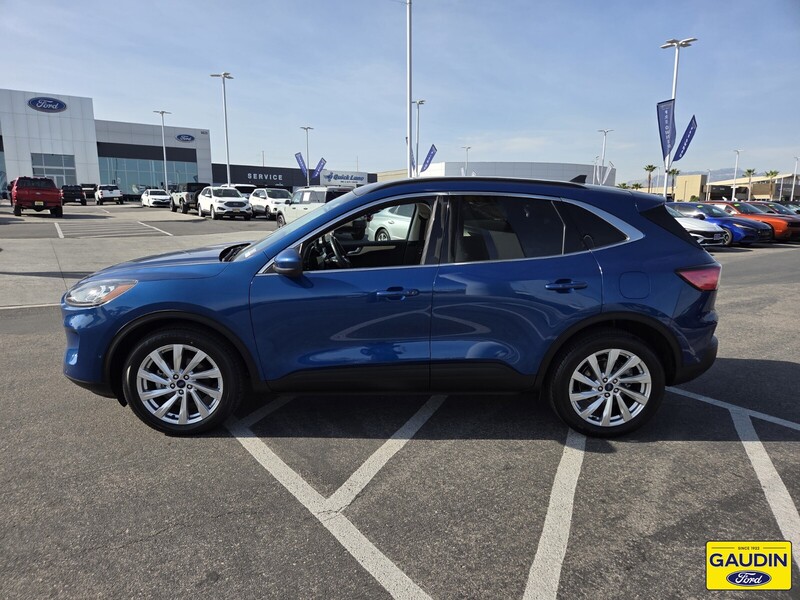 Used 2022 Ford Escape Titanium 4D Sport Utility