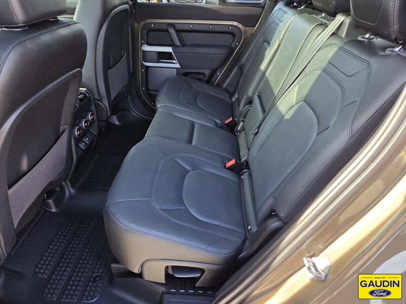 Used 2023 Land Rover Defender 110 SE 4D Sport Utility