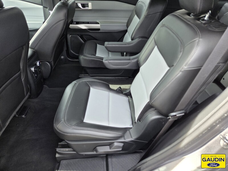 Used 2022 Ford Explorer XLT 4D Sport Utility