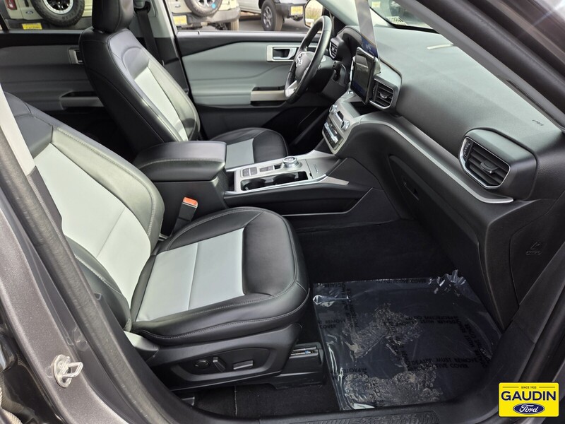 Used 2022 Ford Explorer XLT 4D Sport Utility