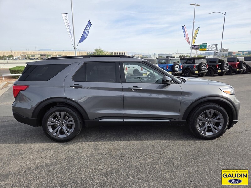 Used 2022 Ford Explorer XLT 4D Sport Utility