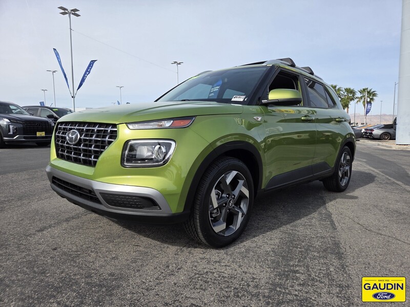 Used 2024 Hyundai Venue SEL 4D Sport Utility