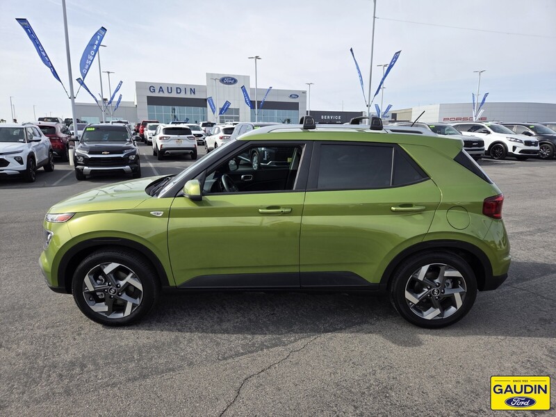 Used 2024 Hyundai Venue SEL 4D Sport Utility