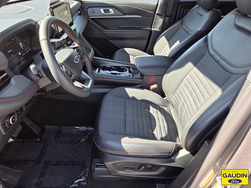 Used 2025 Ford Explorer ST-Line 4D Sport Utility