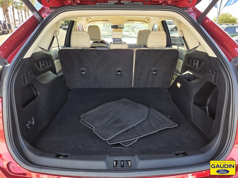 Used 2022 Ford Edge SEL 4D Sport Utility