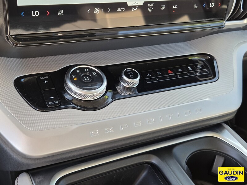 Used 2025 Ford Expedition Active 4D Sport Utility