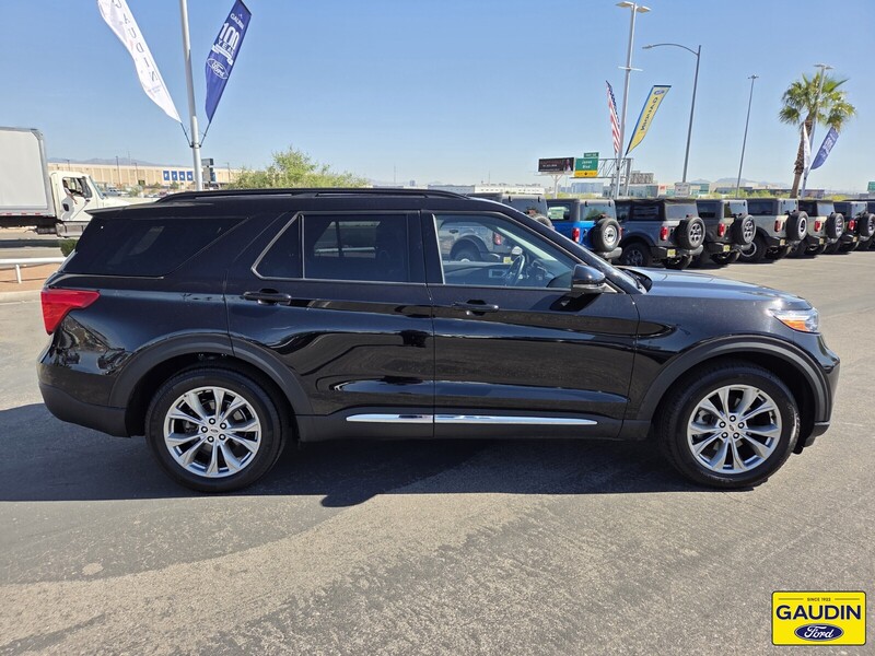 Used 2022 Ford Explorer XLT 4D Sport Utility