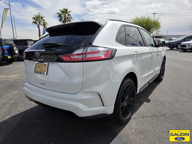 Used 2023 Ford Edge ST Line 4D Sport Utility