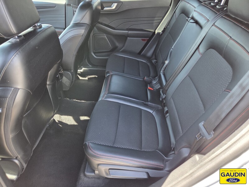 Used 2025 Ford Escape ST-Line 4D Sport Utility