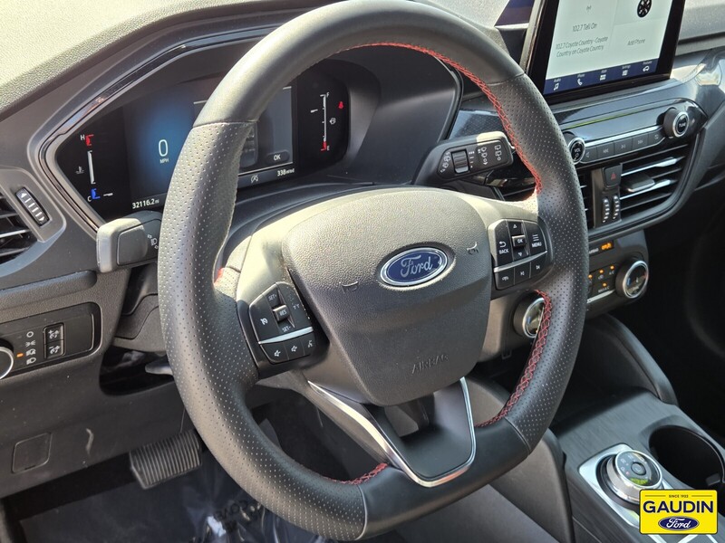 Used 2025 Ford Escape ST-Line 4D Sport Utility