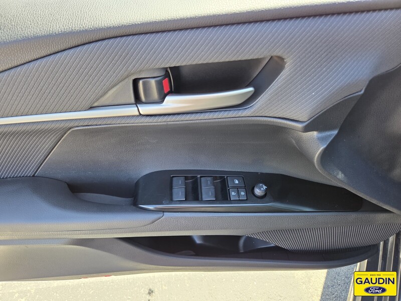 Used 2025 Toyota Camry SE 4D Sedan